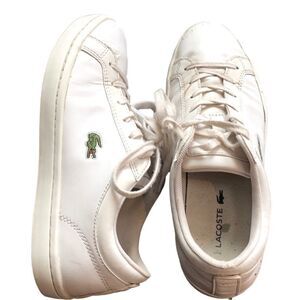 Lacoste carnaby retro White Leather Sneakers, Crocodile logo Women’s size 6